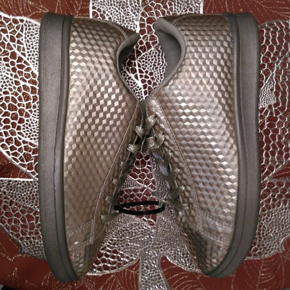 Gold Hot Kaleidoscope Sneakers - Picture 2 of 5